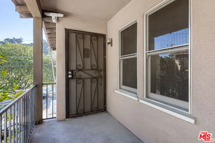 2215 Allesandro Way, Los Angeles, CA 90039 - Image #3