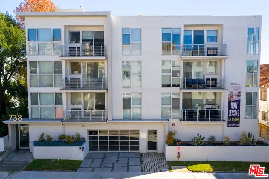 738 S Ogden Drive, Los Angeles, CA 90036 - Image #2