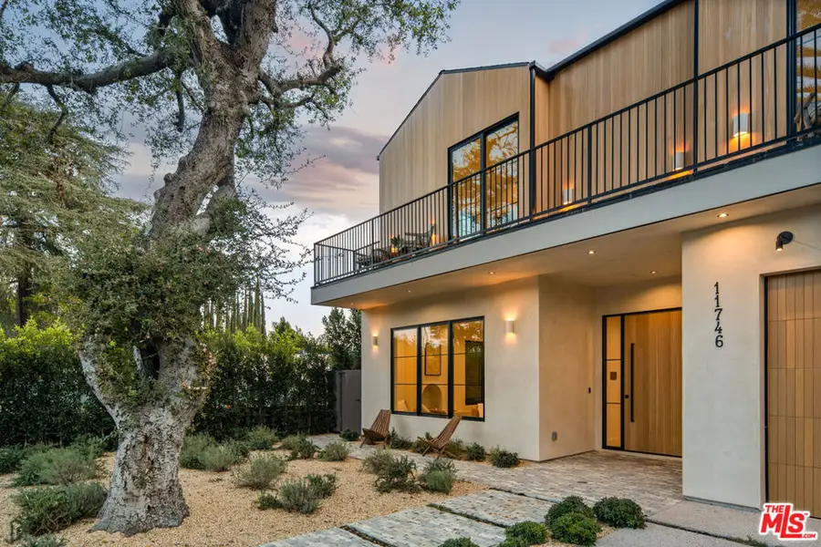 11746 La Maida Street, Valley Village, CA 91607 - Image #2