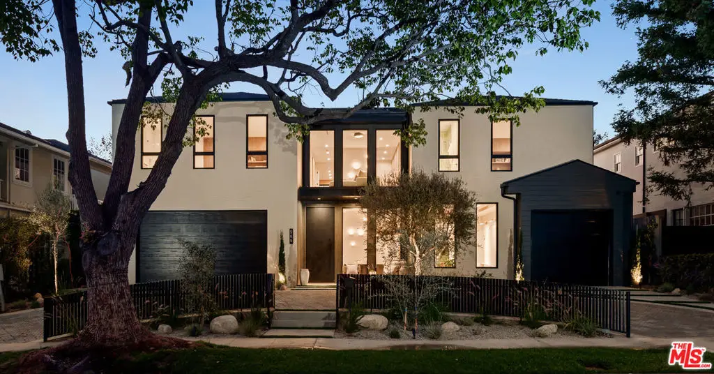 565 Toyopa Drive, Pacific Palisades, CA 90272 - Image #1