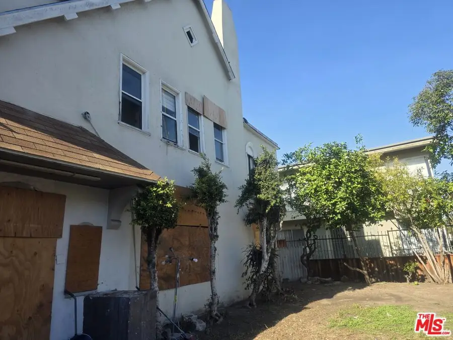 427 S Gramercy Place, Los Angeles, CA 90020 - Image #2