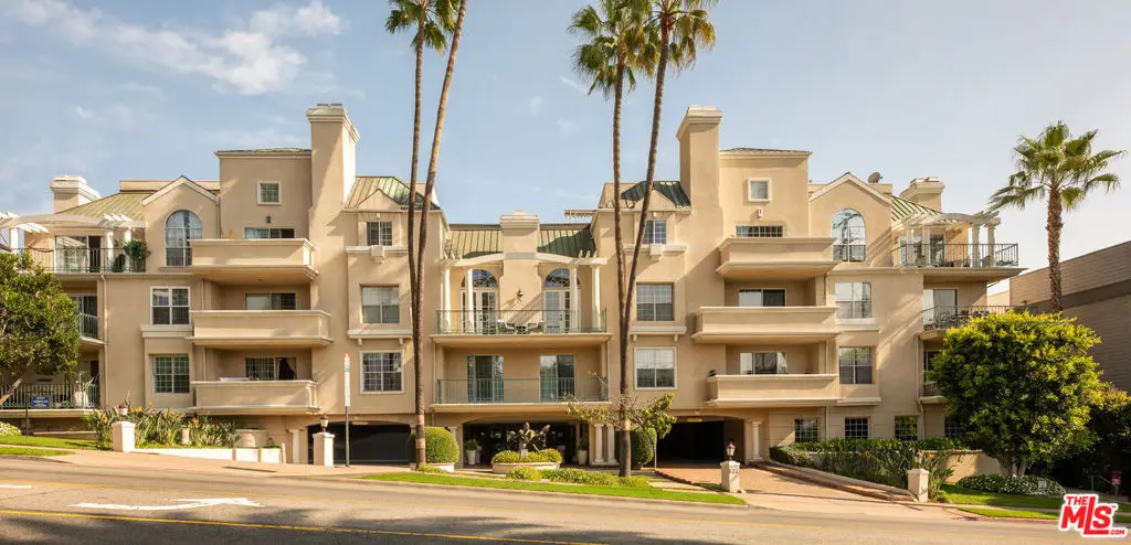 930 N Doheny Drive #305, West Hollywood, CA 90069 - Image #1
