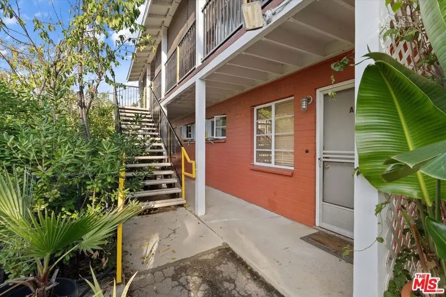 3234 Barham Boulevard, Los Angeles, CA 90068 - #3