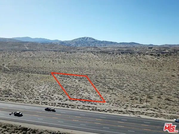 6298 Pearblossom Highway, Palmdale, CA 93543