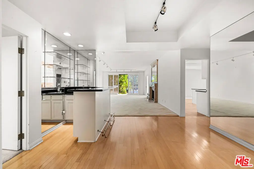 4454 Ventura Canyon Avenue #103, Sherman Oaks, CA 91423 - #1