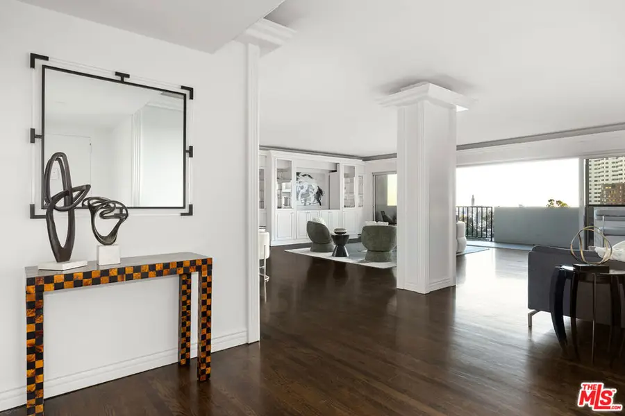 10450 Wilshire Boulevard #8A, Los Angeles, CA 90024 - Image #2