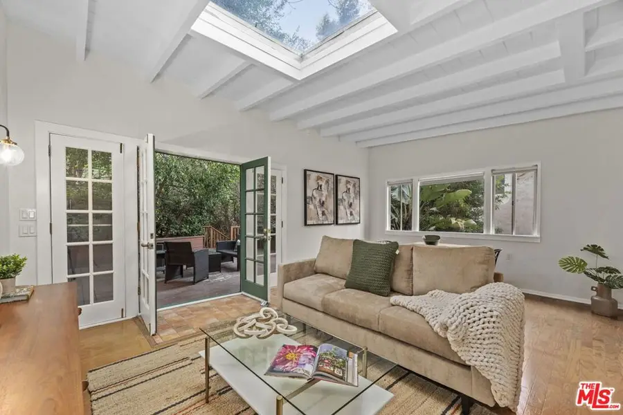 8135 Willow Glen Road, Los Angeles, CA 90046 - Image #2