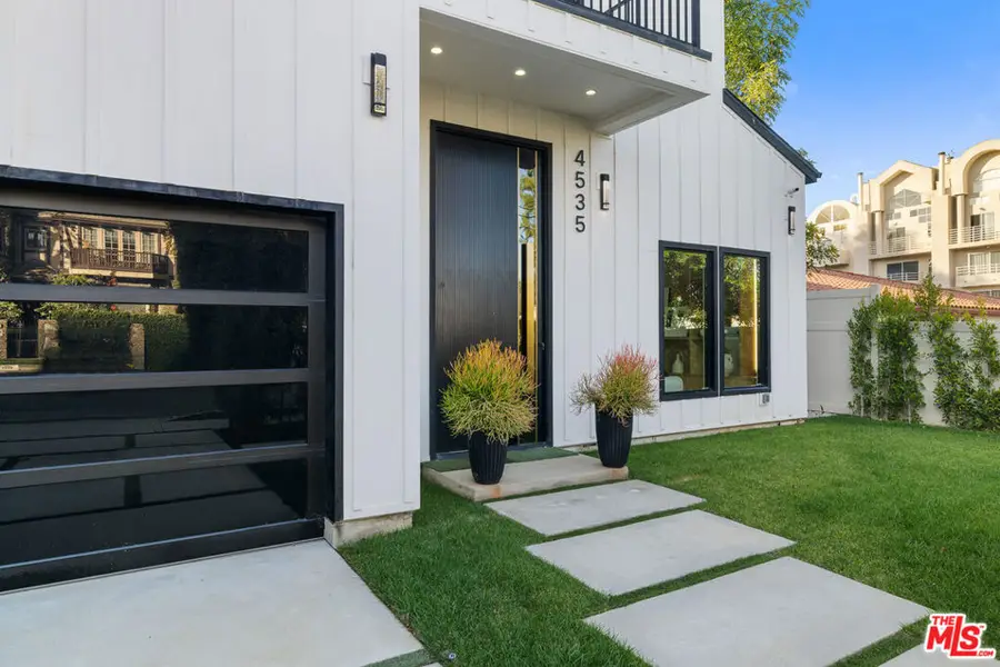 4535 Haskell Avenue, Encino, CA 91436 - Image #3