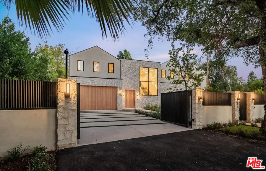 5064 Encino Avenue, Encino, CA 91316 - Image #2