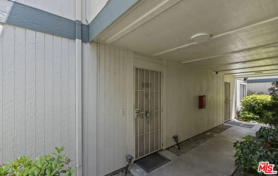 10500 Sunland Boulevard #4, Sunland, CA 91040 - #3