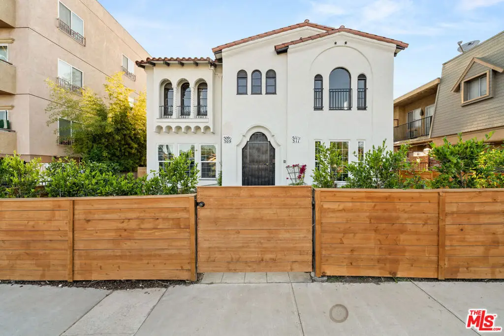 1/2 N Hobart Boulevard, Los Angeles, CA 90004 - #1