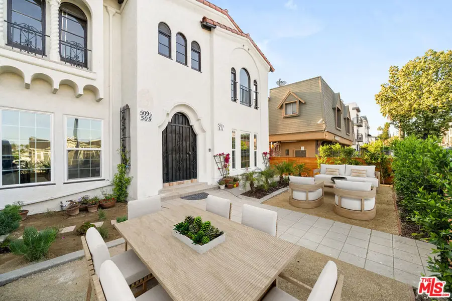 1/2 N Hobart Boulevard, Los Angeles, CA 90004 - #3