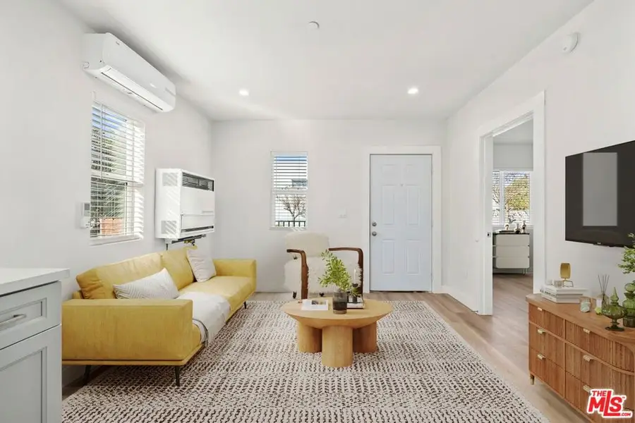 1038 E 53rd Street, Los Angeles, CA 90011 - Image #2