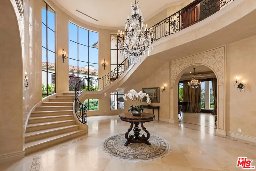 2108 Stratford Circle, Los Angeles, CA 90077 - #3