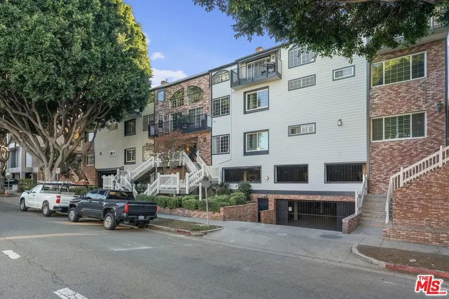 2677 Centinela Avenue #402, Santa Monica, CA 90405 - Image #2