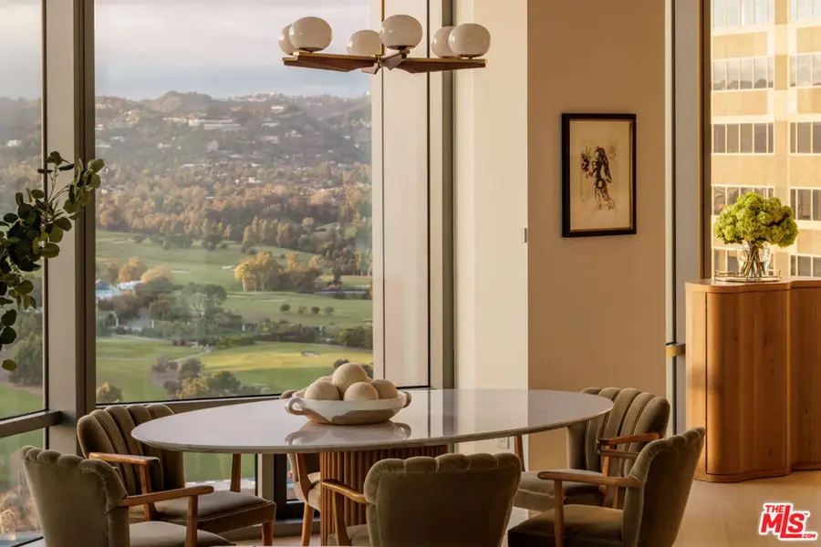 211 W Elm Court #11E, Los Angeles, CA 90067 - Image #2