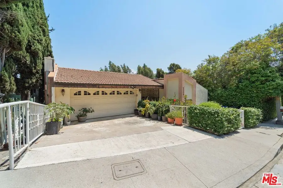 3334 Oak Glen Drive, Los Angeles, CA 90068 - Image #2