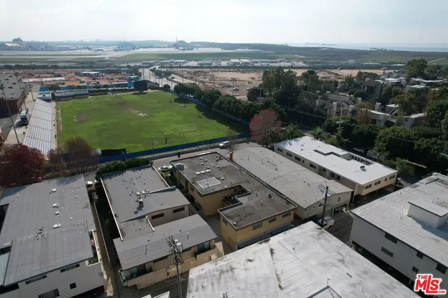 7769 Saint Bernard Street, Playa Del Rey, CA 90293 - Image #2