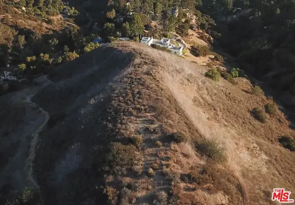 22800 Portage Circle Drive, Topanga, CA 90290