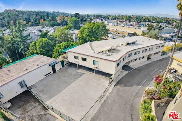 11975 Laurelwood Drive, Studio City, CA 91604