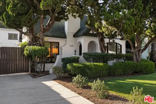 1632 Oak Grove Drive, Los Angeles, CA 90041