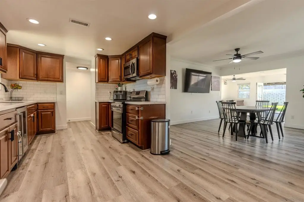 6418 Hayward Way, San Diego, CA 92139 - Image #1