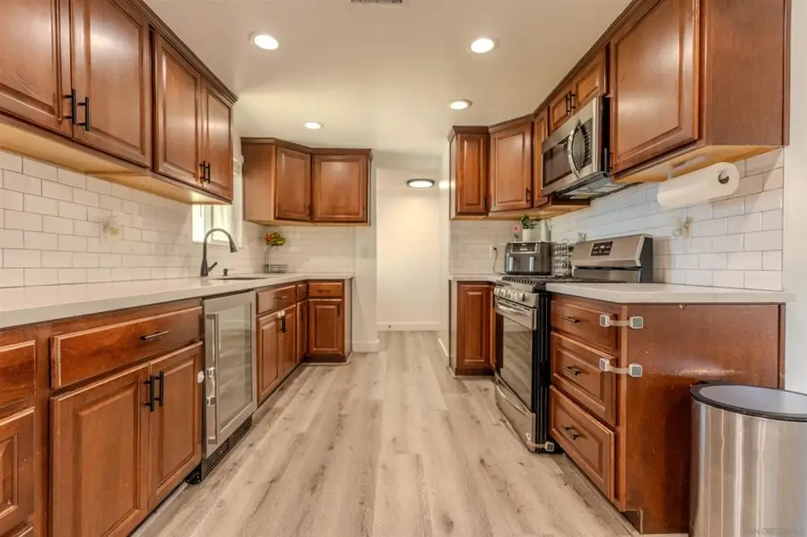 6418 Hayward Way, San Diego, CA 92139 - Image #2