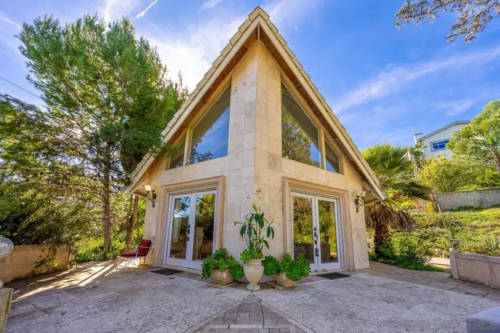 5628 Desert View Drive, La Jolla, CA 92037 - Image #1