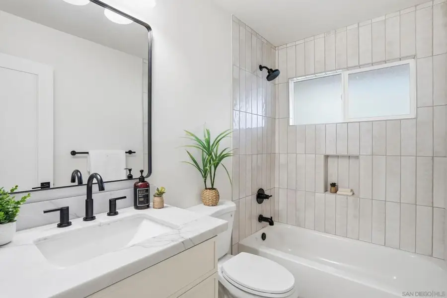 6398 Badger Lake Ave, San Diego, CA 92119 - Image #3