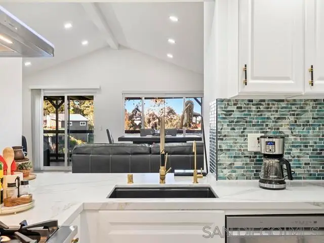 4976 Arroyo Linda Ave, San Diego, CA 92117 - Image #2