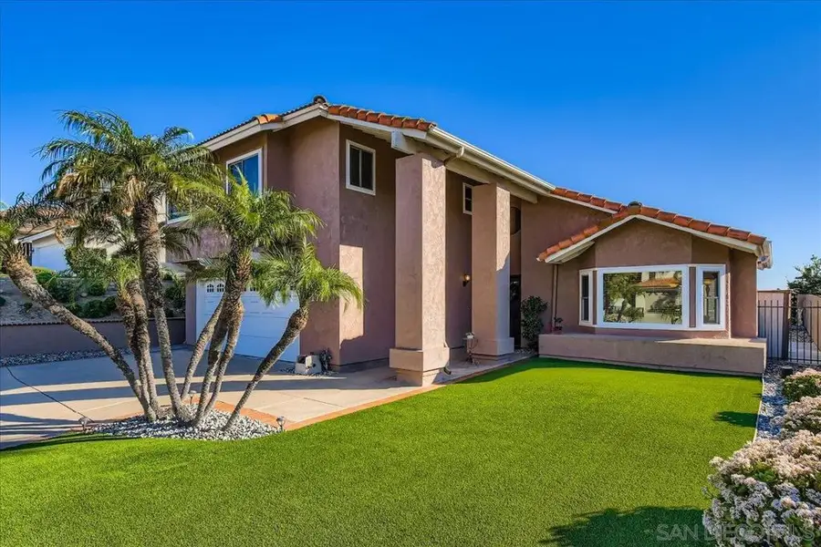 11729 Petirrojo Ct, San Diego, CA 92124 - Image #2