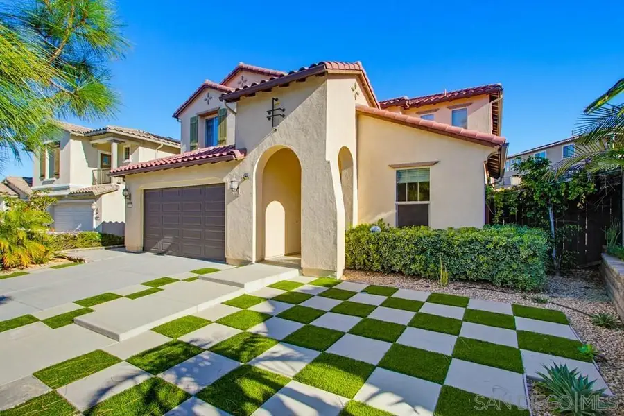 1513 Avila Ln, Vista, CA 92083 - Image #2