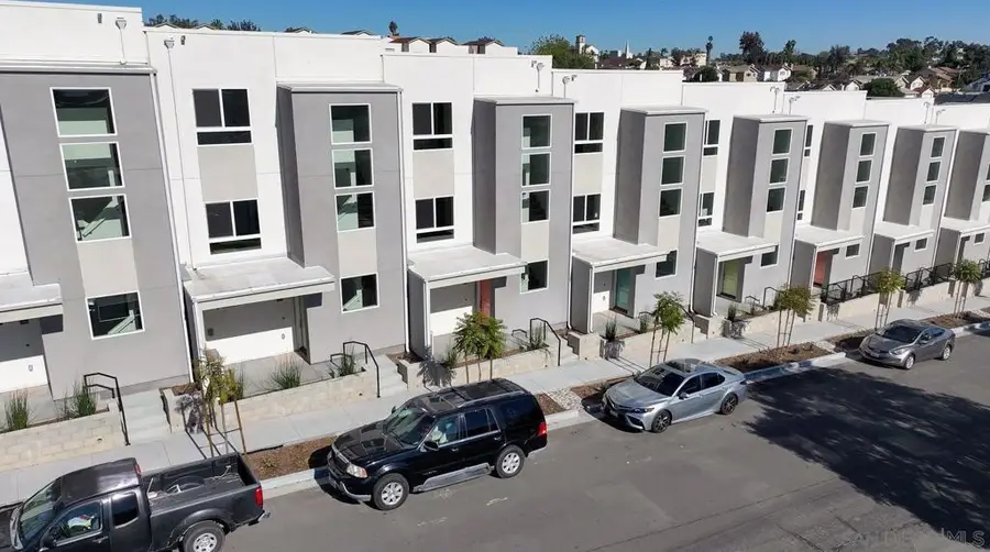 4952 Ocean View Blvd, San Diego, CA 92113 - Image #2