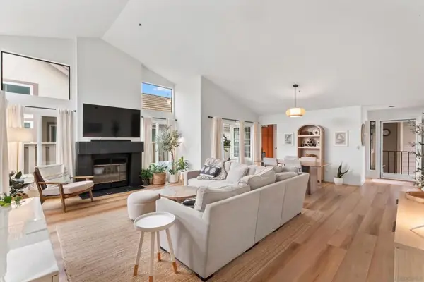 1938 Spyglass Circle, Vista, CA 92081