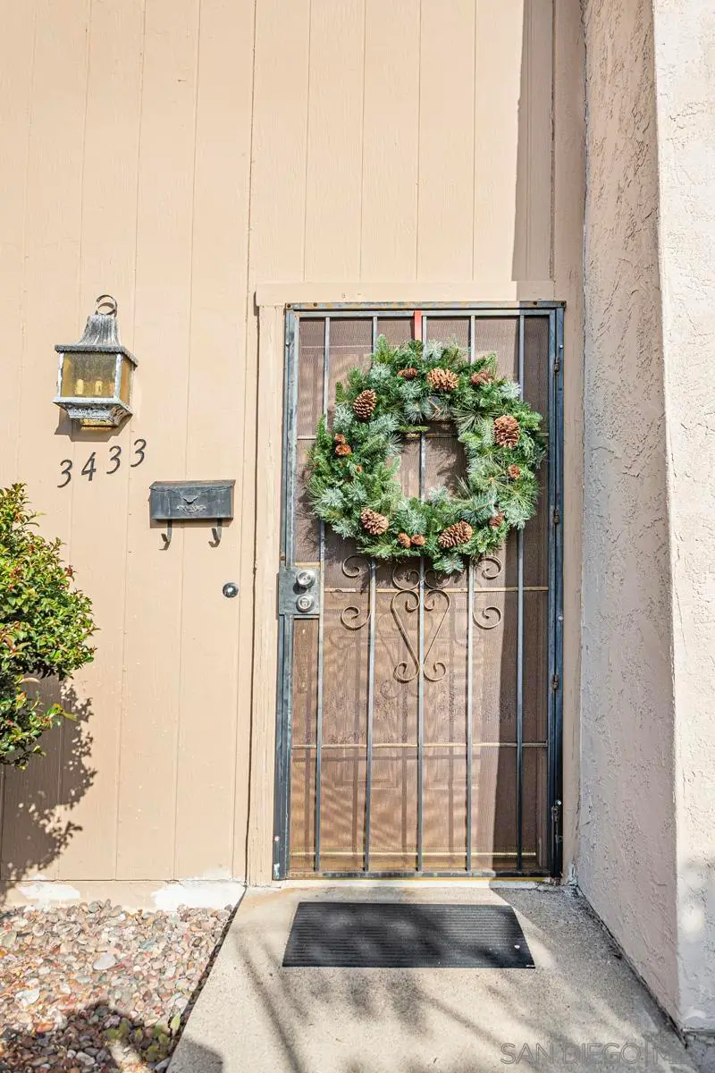 3433 Fairlomas Rd, National City, CA 91950 - #2