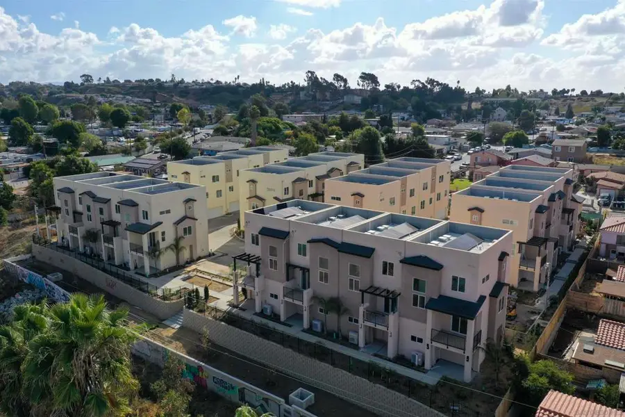 454 Creekside Circle, San Diego, CA 92114 - #2