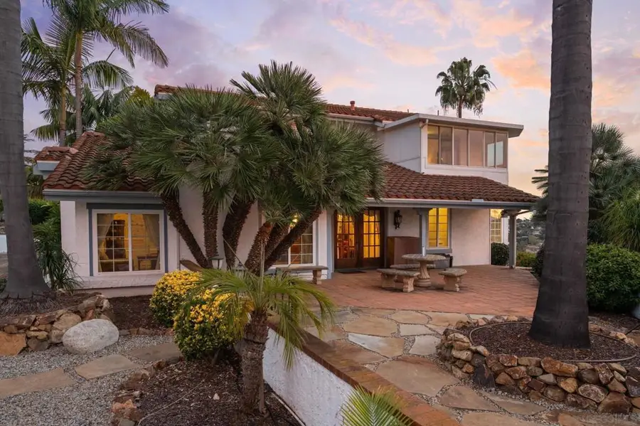7340 Bolero St, Carlsbad, CA 92009 - Image #2