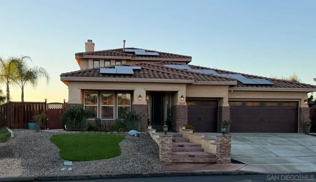 2327 Clearcrest Ln, Fallbrook, CA 92028 - #1