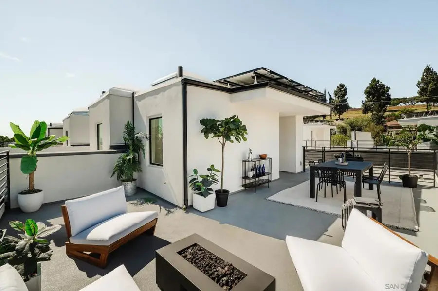 3868 N Riley Ln, Los Angeles, CA 90065 - #2