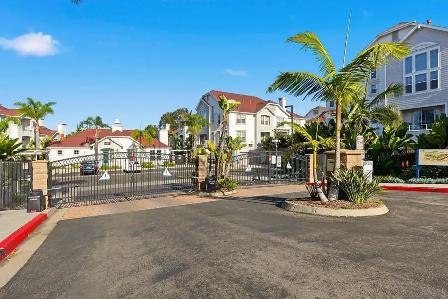 845 Harbor Cliff Way #305, Oceanside, CA 92054 - #3
