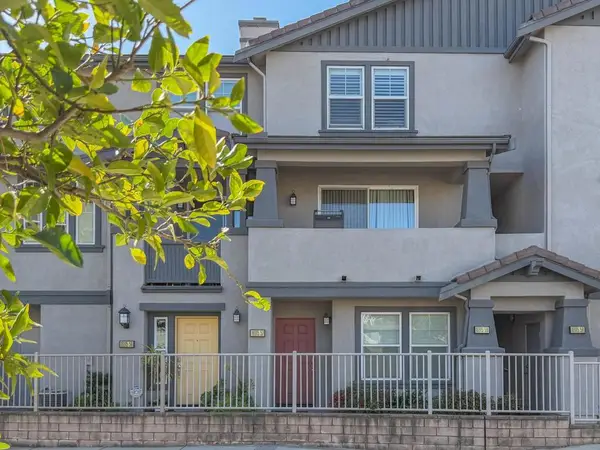 16915 Hutchins Lndg #57, San Diego, CA 92127