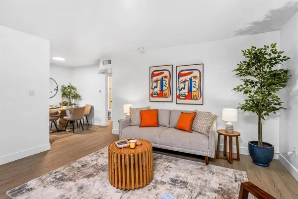 1030 Robinson Ave #108, San Diego, CA 92103