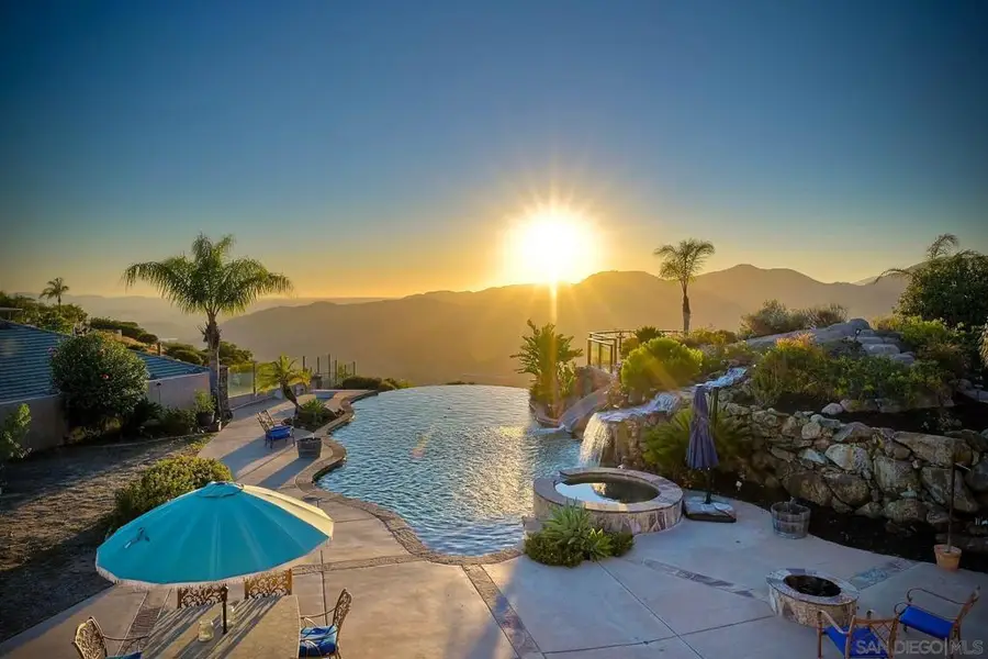 15068 Creek Hills Rd, El Cajon, CA 92021 - #2