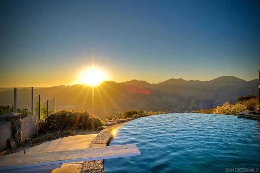 15068 Creek Hills Rd, El Cajon, CA 92021 - #3