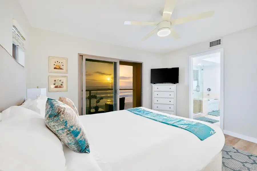 3537 Ocean Front Walk, San Diego, CA 92109 - #3