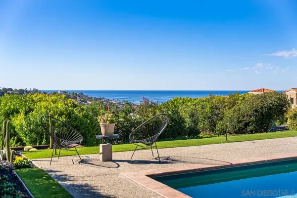 7846 Esterel Dr, La Jolla, CA 92037