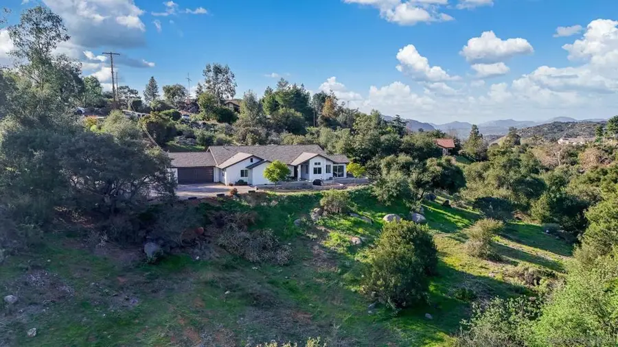 1392 Nancy Lee Ln, Alpine, CA 91901 - #3