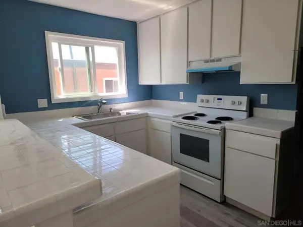 1631 Pentecost Way #5, San Diego, CA 92105