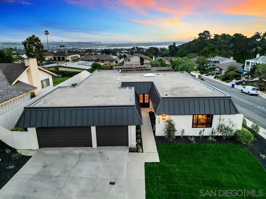 2105 Harbour Heights Rd, San Diego, CA 92109 - Image #3