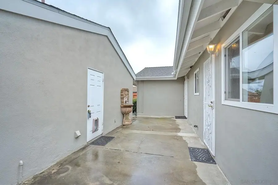 3062 Governor Drive, San Diego, CA 92122 - #3